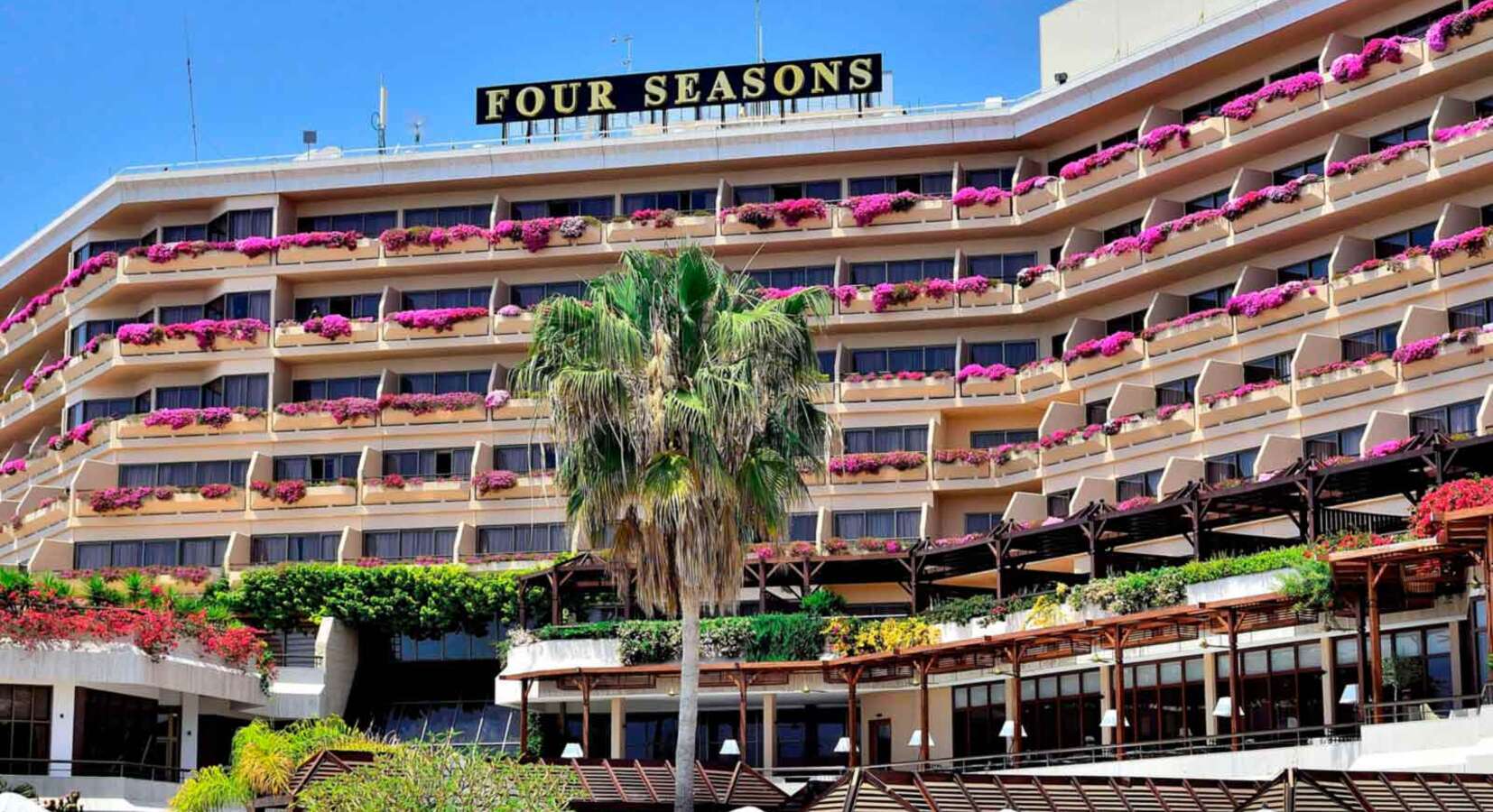 Four Seasons Hotel